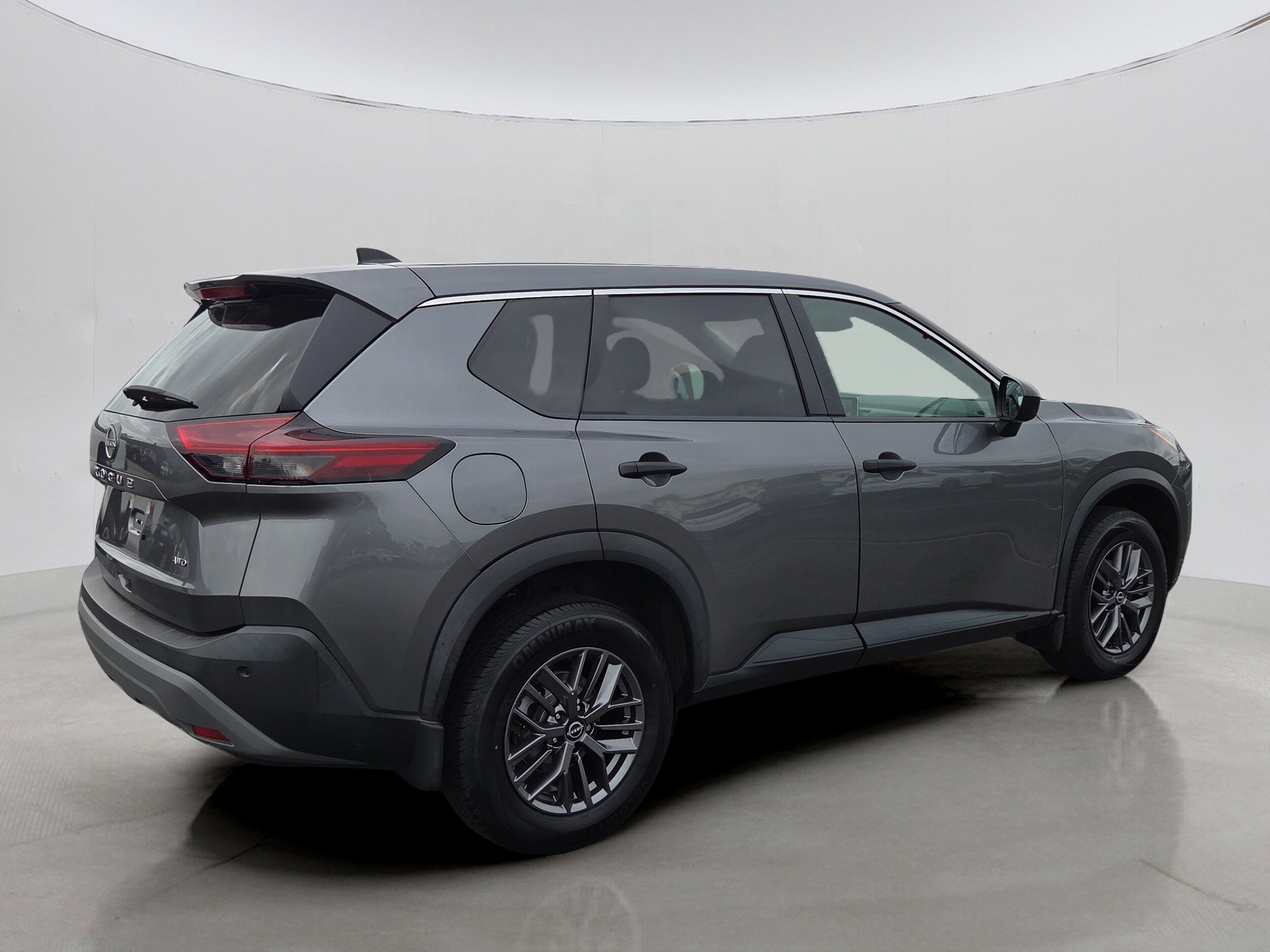 2022 Nissan Rogue S AWD photo 3