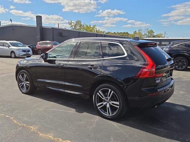 2021 Volvo XC60 T5 Momentum photo 2