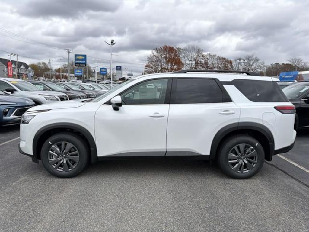 New 2025 Nissan Pathfinder SV SUV