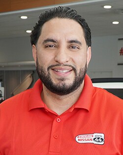 Staff member Dave Parra from ID_6a2408ea97df