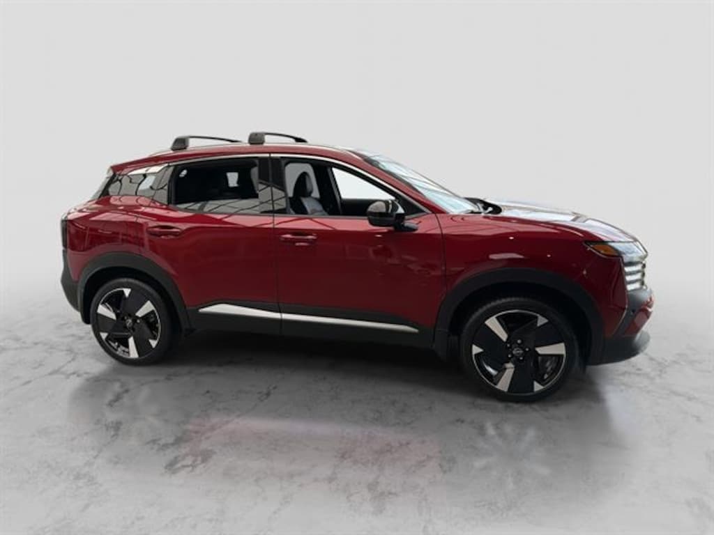 New 2026 Nissan Kicks SR SUV