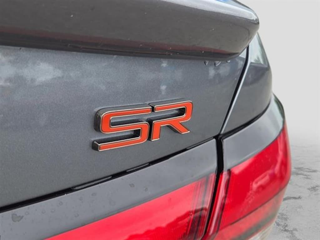 New 2025 Nissan Versa 1.6 SR Sedan