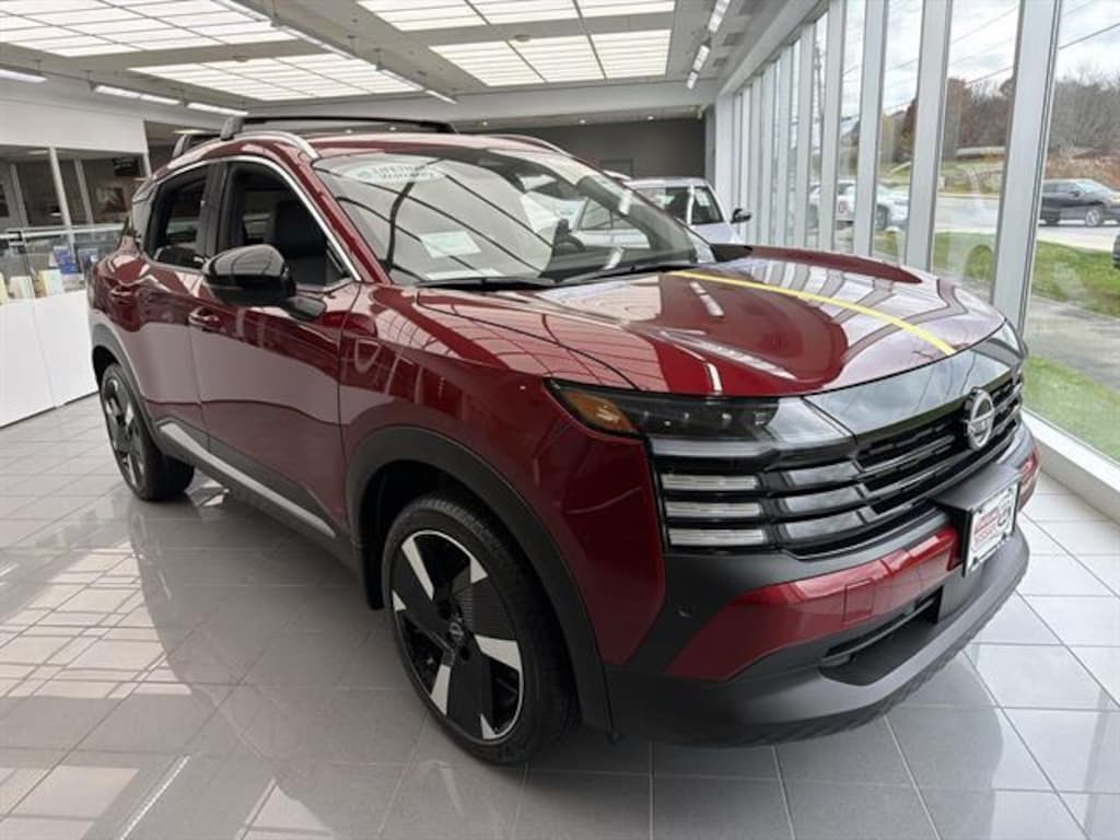 New 2026 Nissan Kicks SR SUV