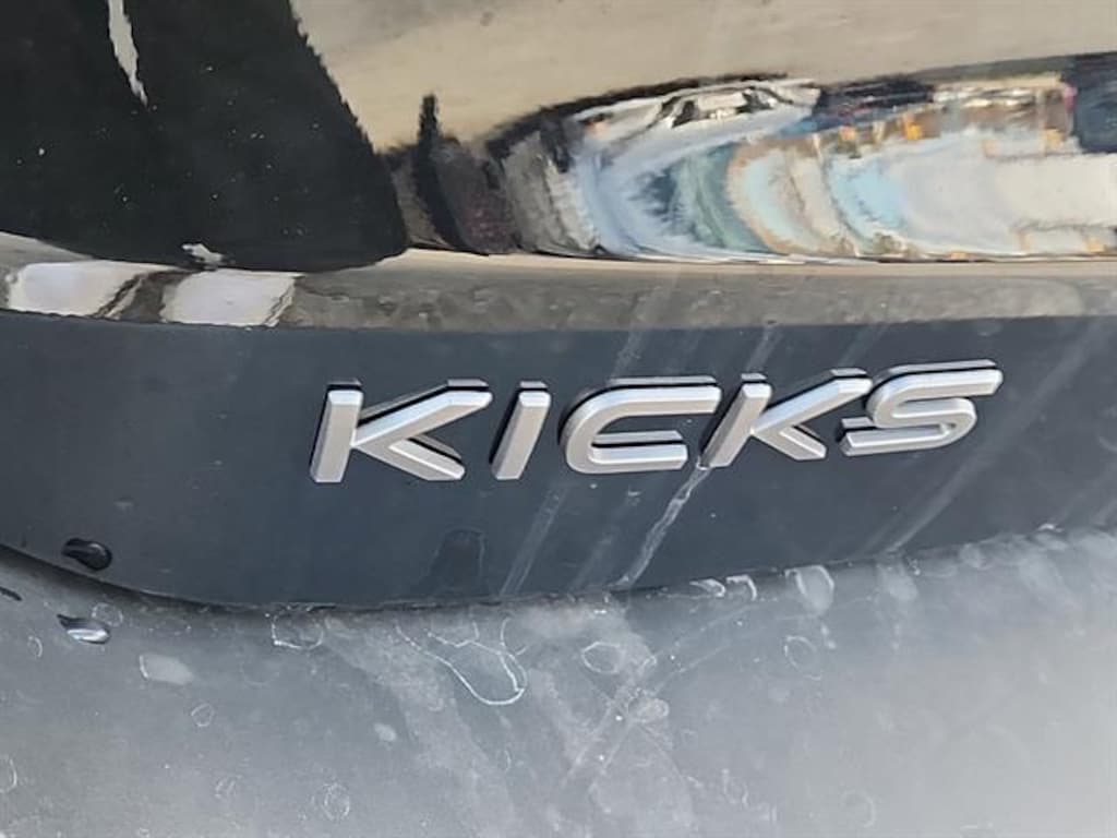 New 2025 Nissan Kicks S SUV