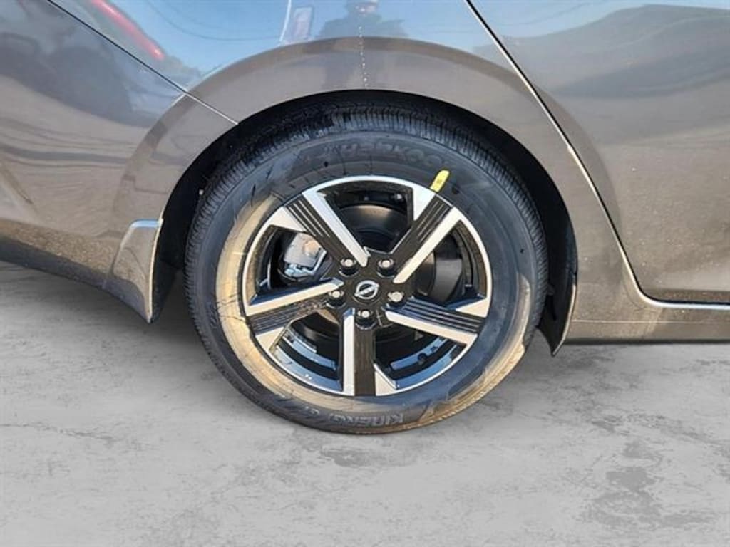 New 2025 Nissan Sentra SV Sedan