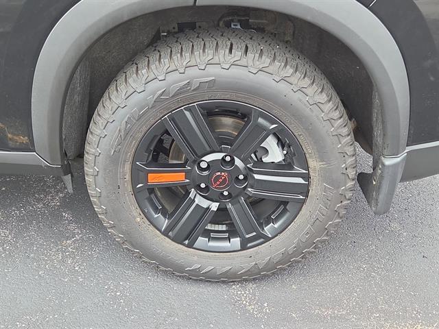 2025 Nissan Rogue AWD photo 3