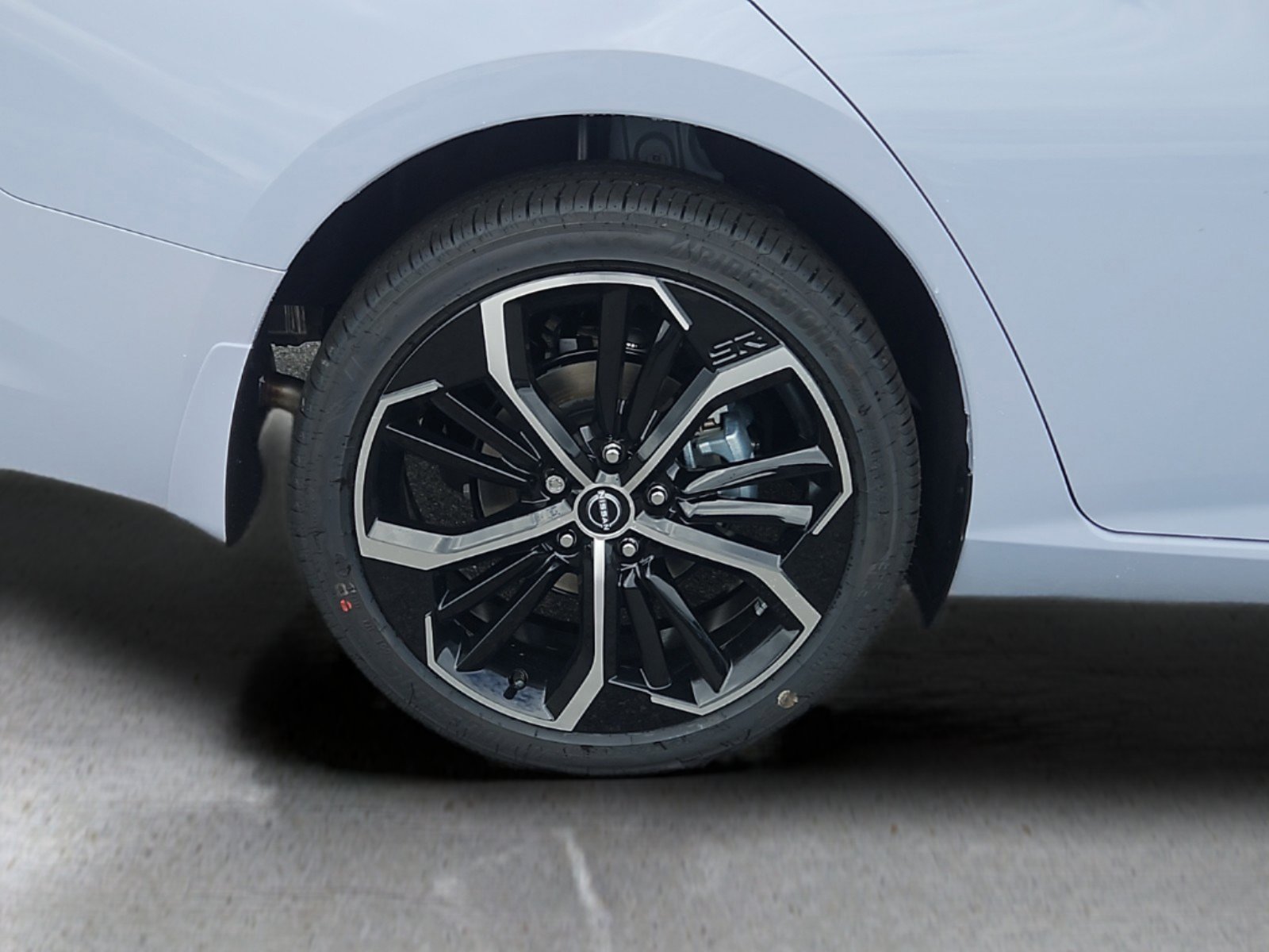 2025 Nissan Altima SR photo 4