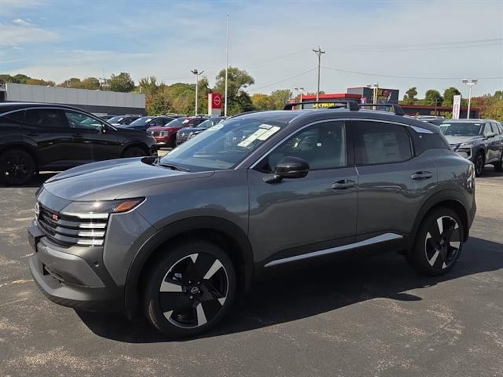 New 2026 Nissan Kicks SR SUV