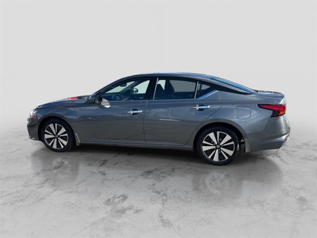 Used 2019 Nissan Altima 2.5 SV
