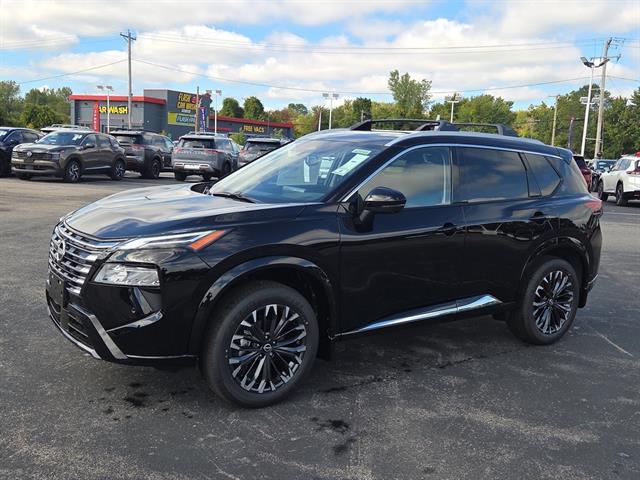 2026 Nissan Rogue Platinum photo 2