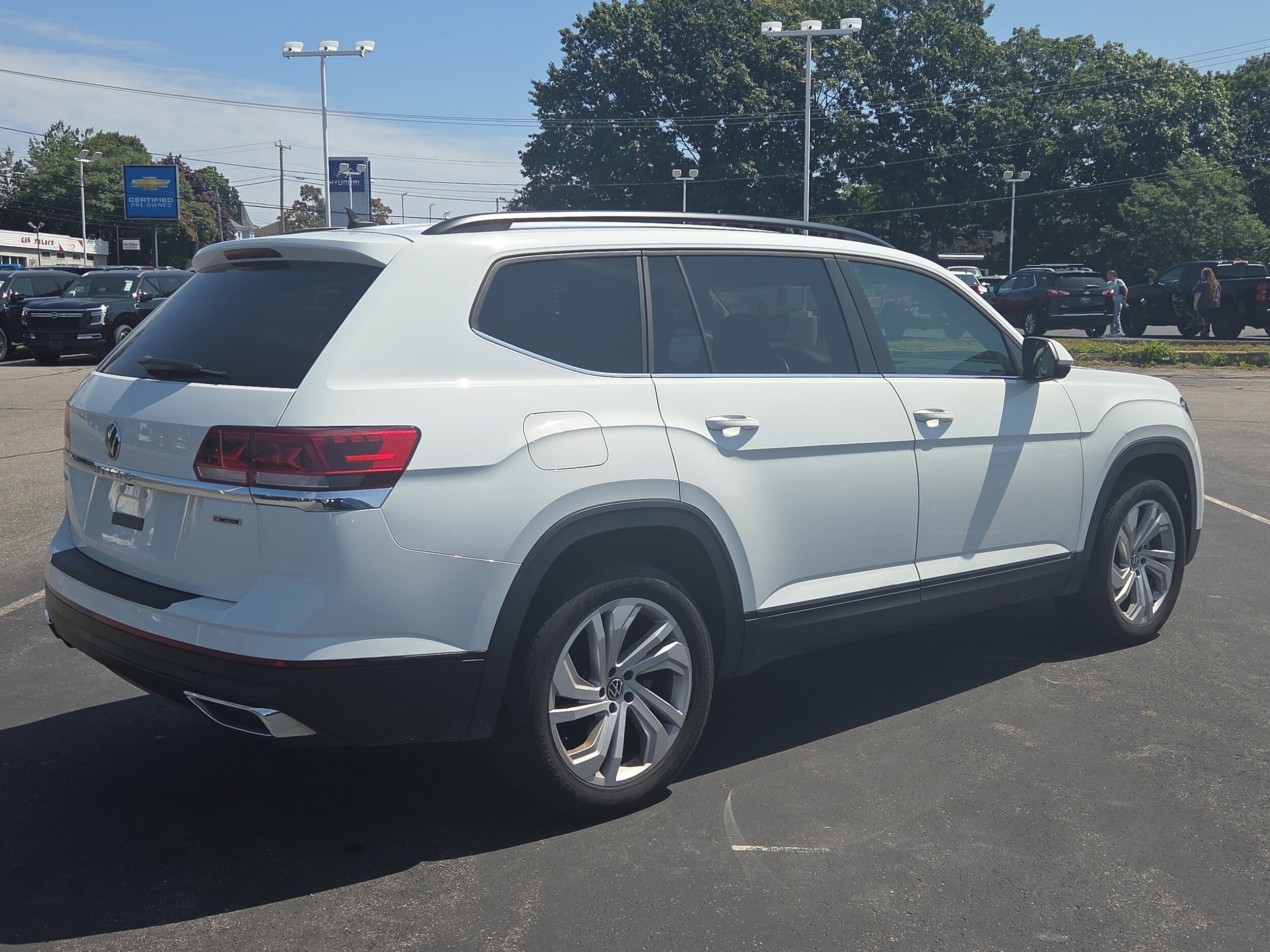 2021 Volkswagen Atlas V6 SE Technology photo 3