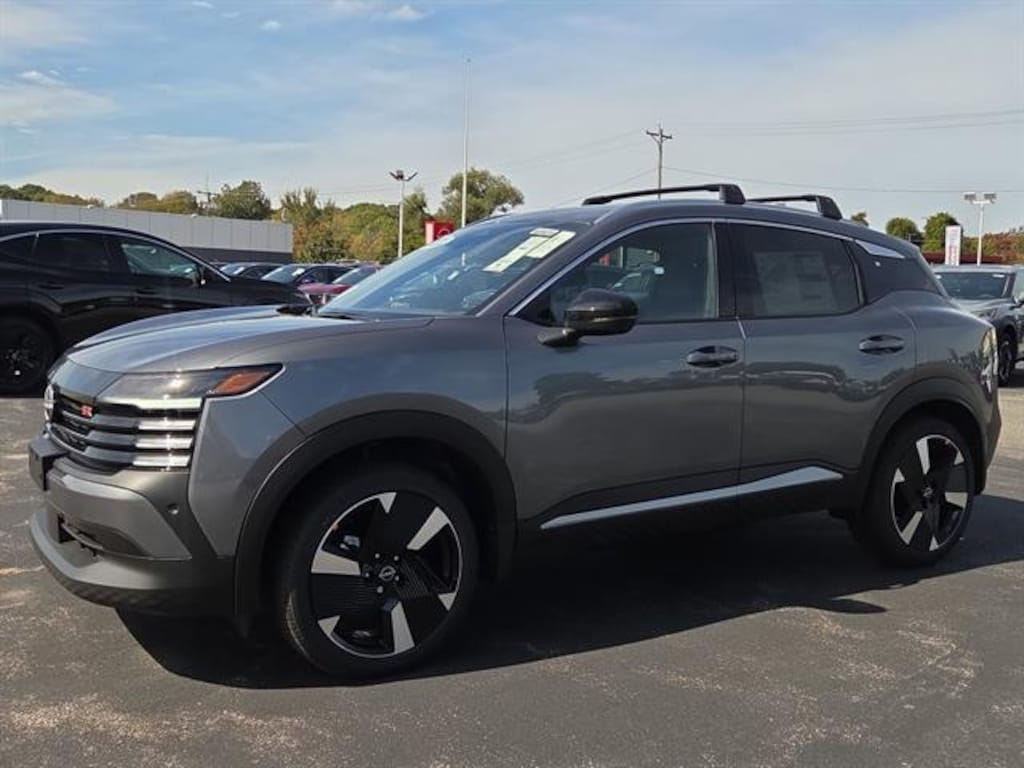 New 2026 Nissan Kicks SR SUV