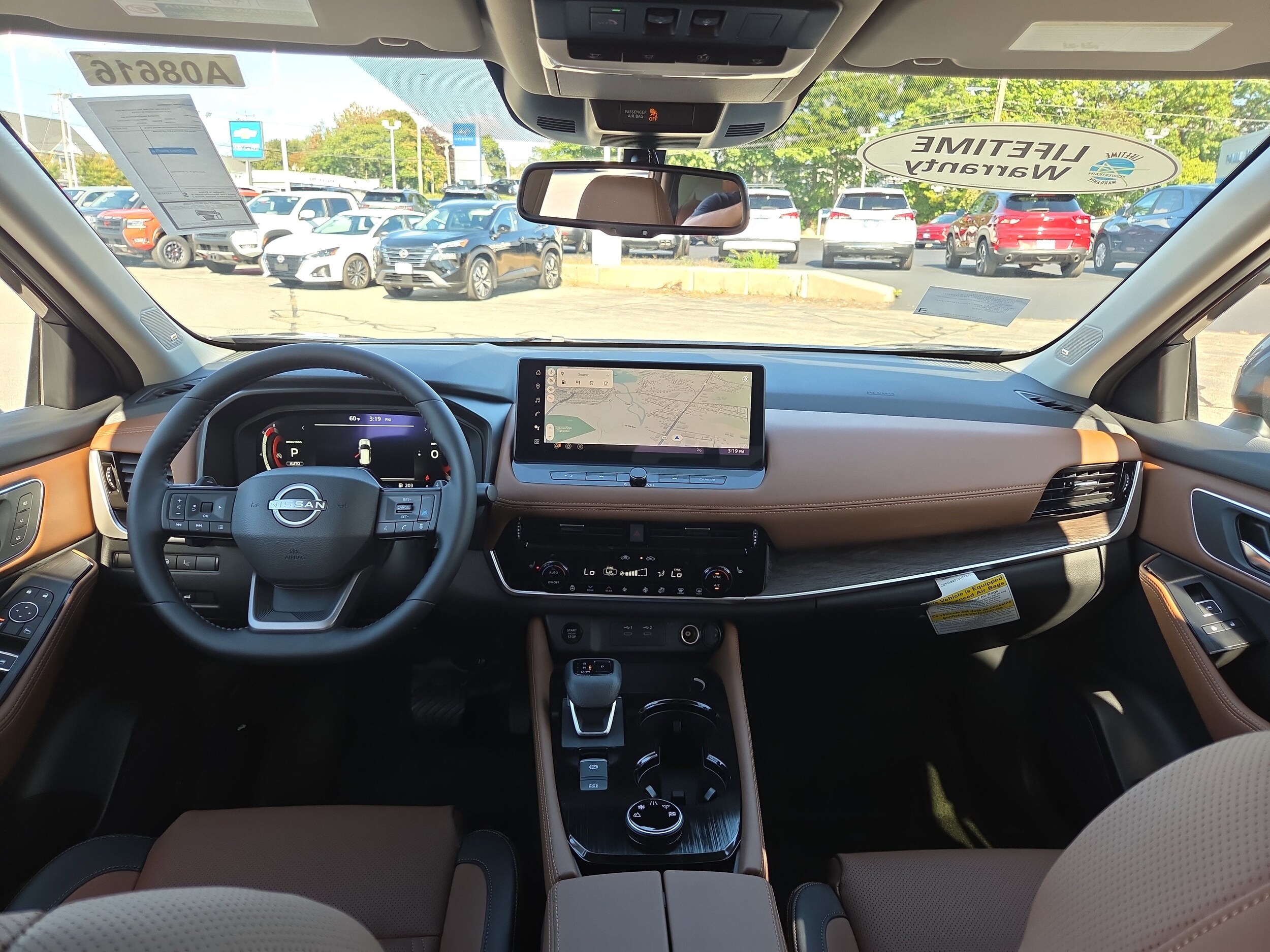 2026 Nissan Rogue Platinum photo 3