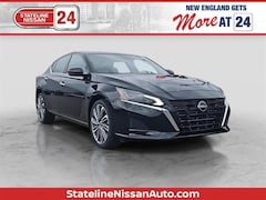 2025 Nissan Altima SL Sedan