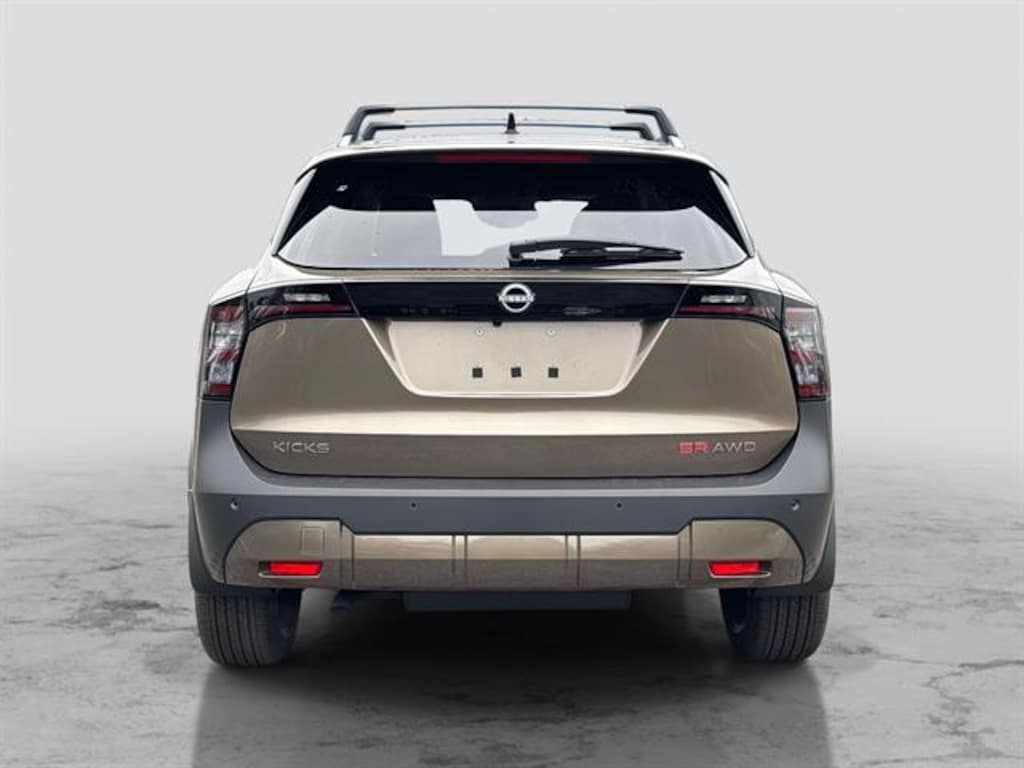 New 2026 Nissan Kicks SR SUV