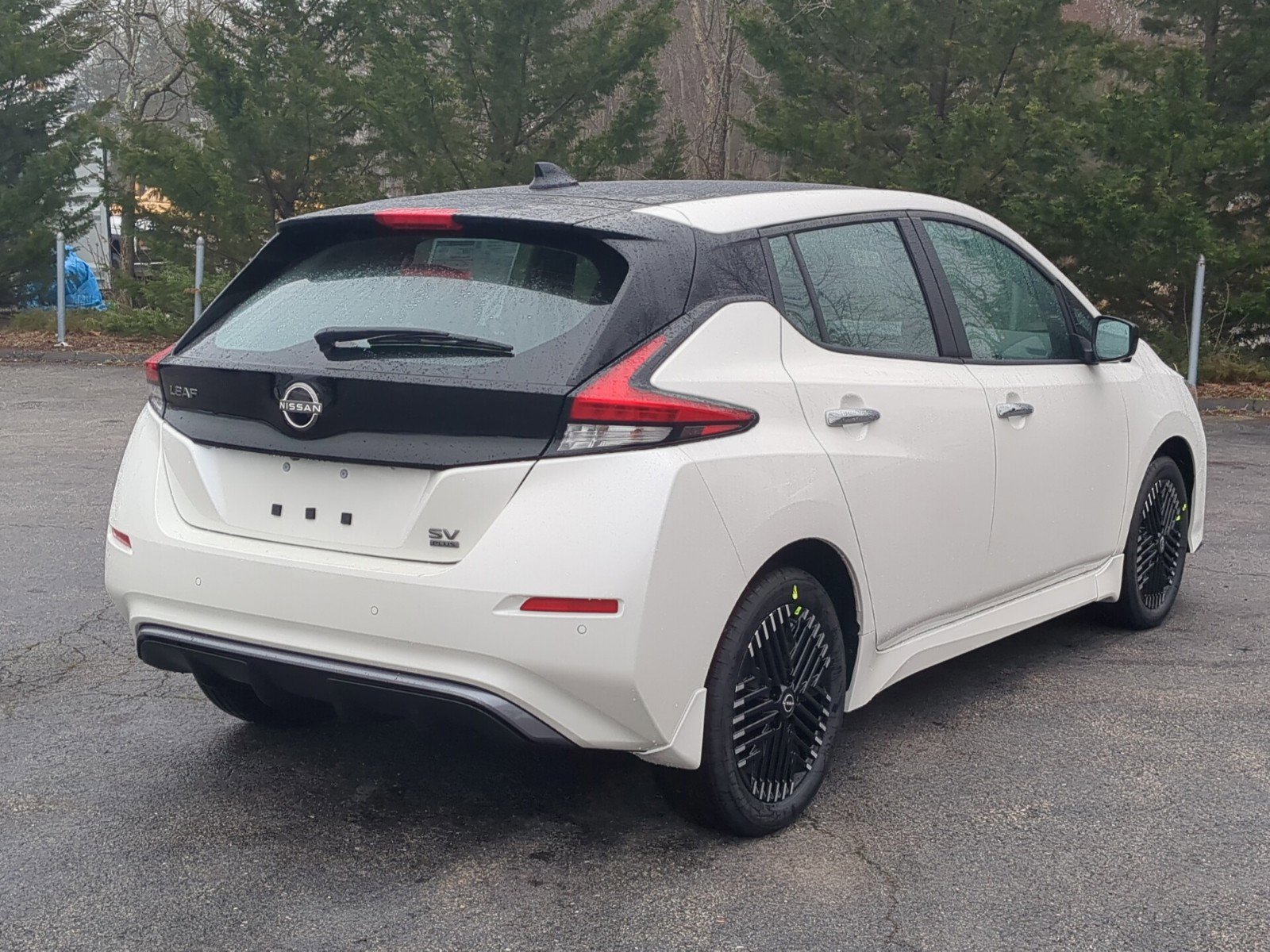 2023 Nissan Leaf SV Plus photo 3