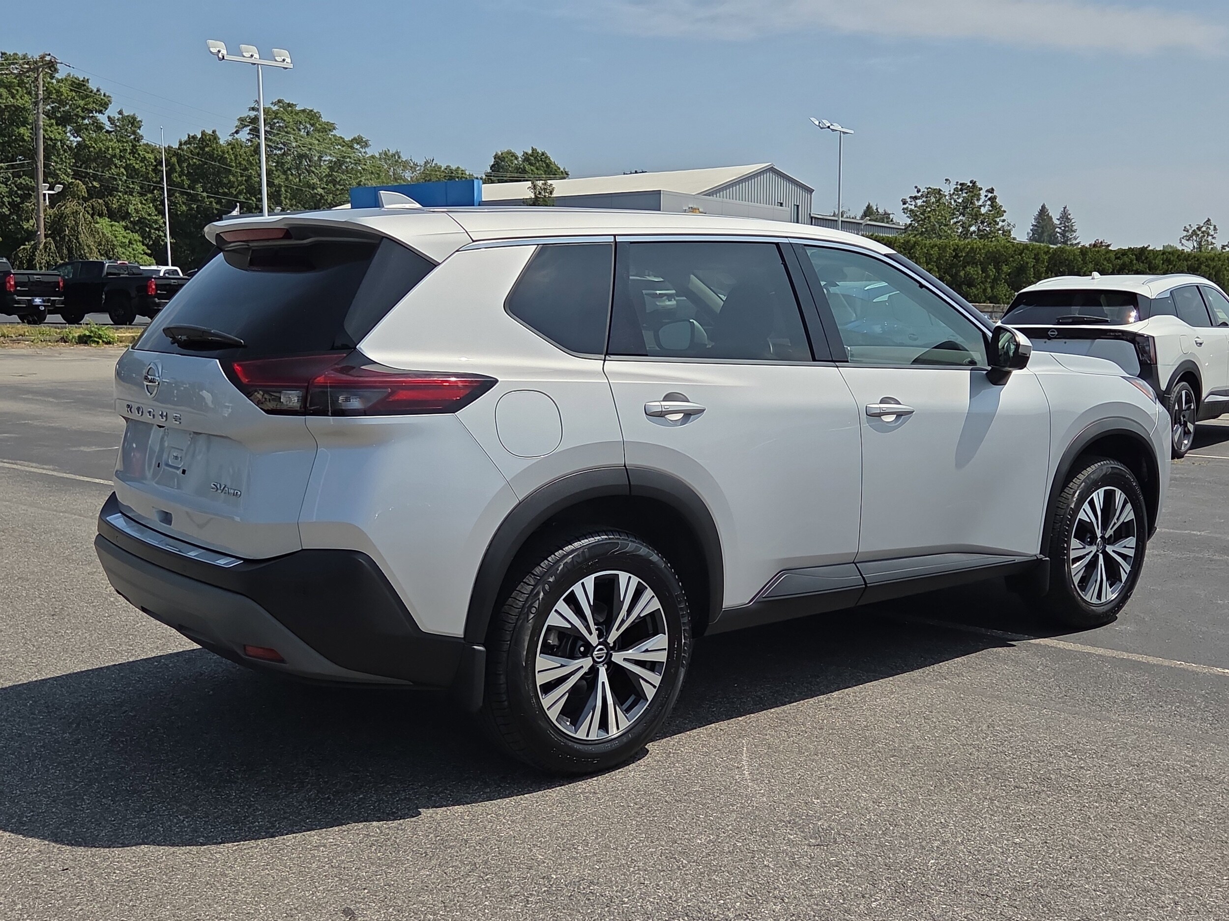 2021 Nissan Rogue SV AWD photo 3