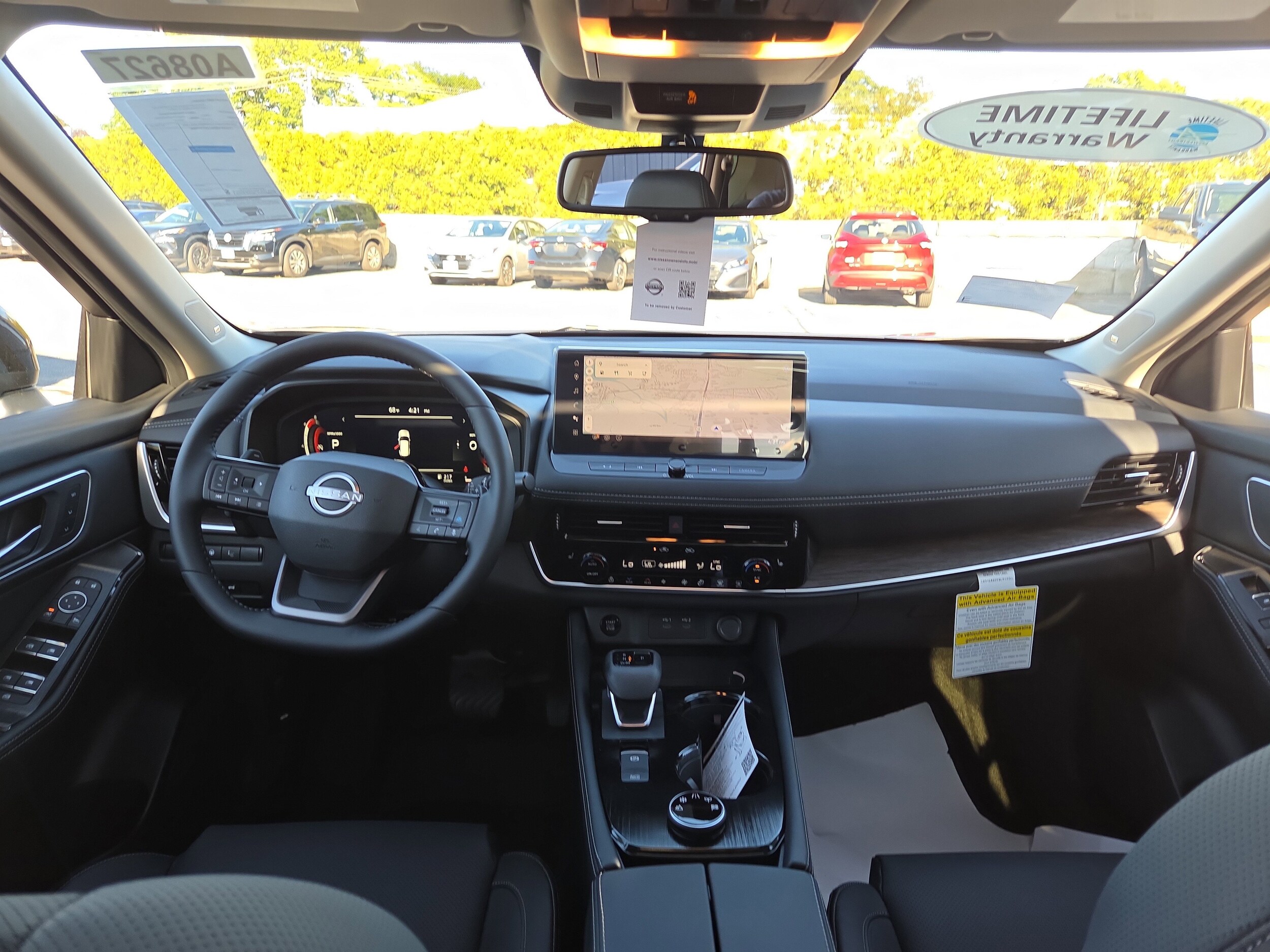 2026 Nissan Rogue Platinum photo 3