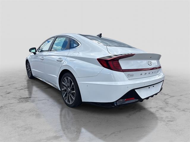2022 Hyundai Sonata Limited photo 3