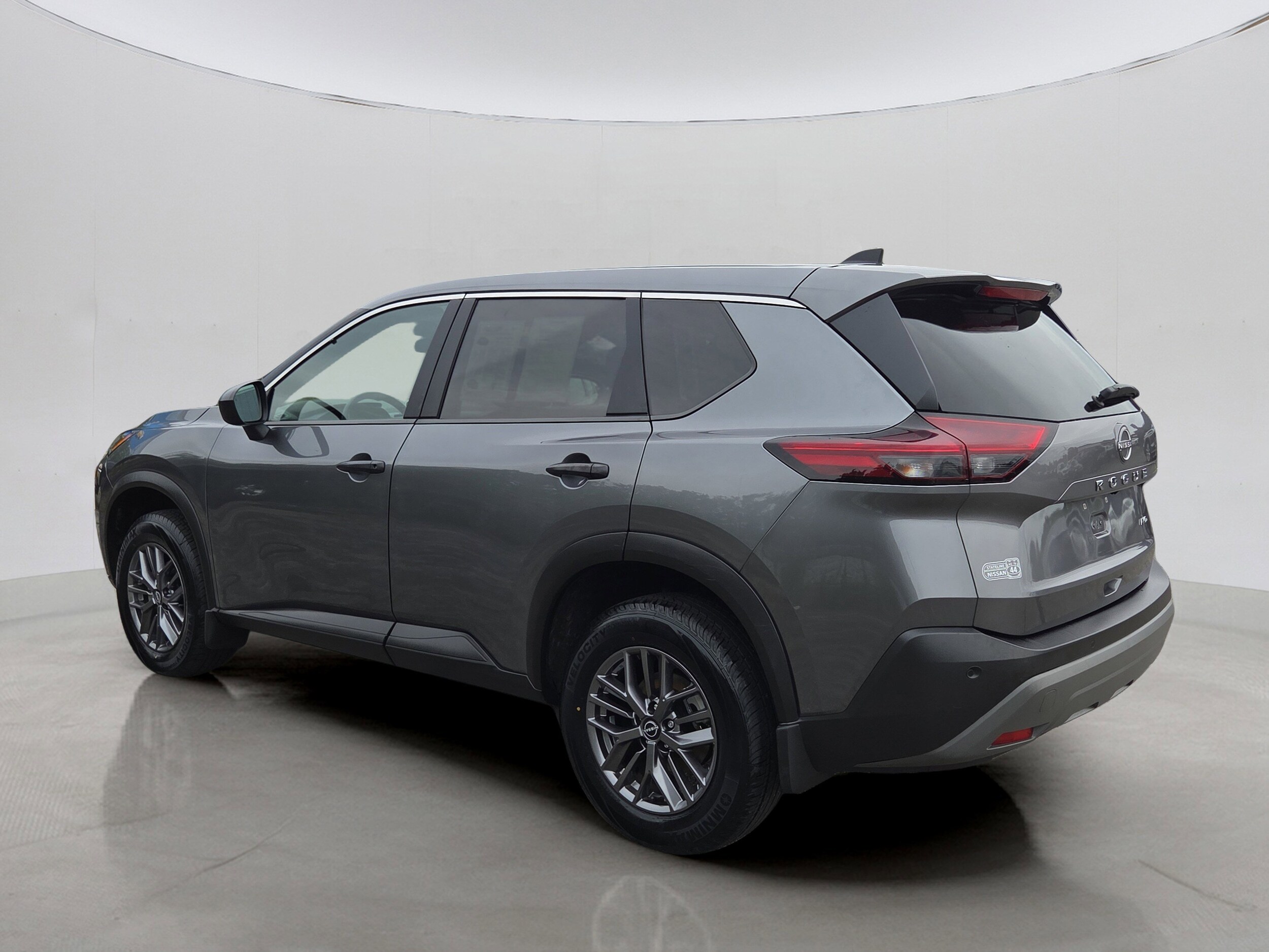 2023 Nissan Rogue S AWD photo 4