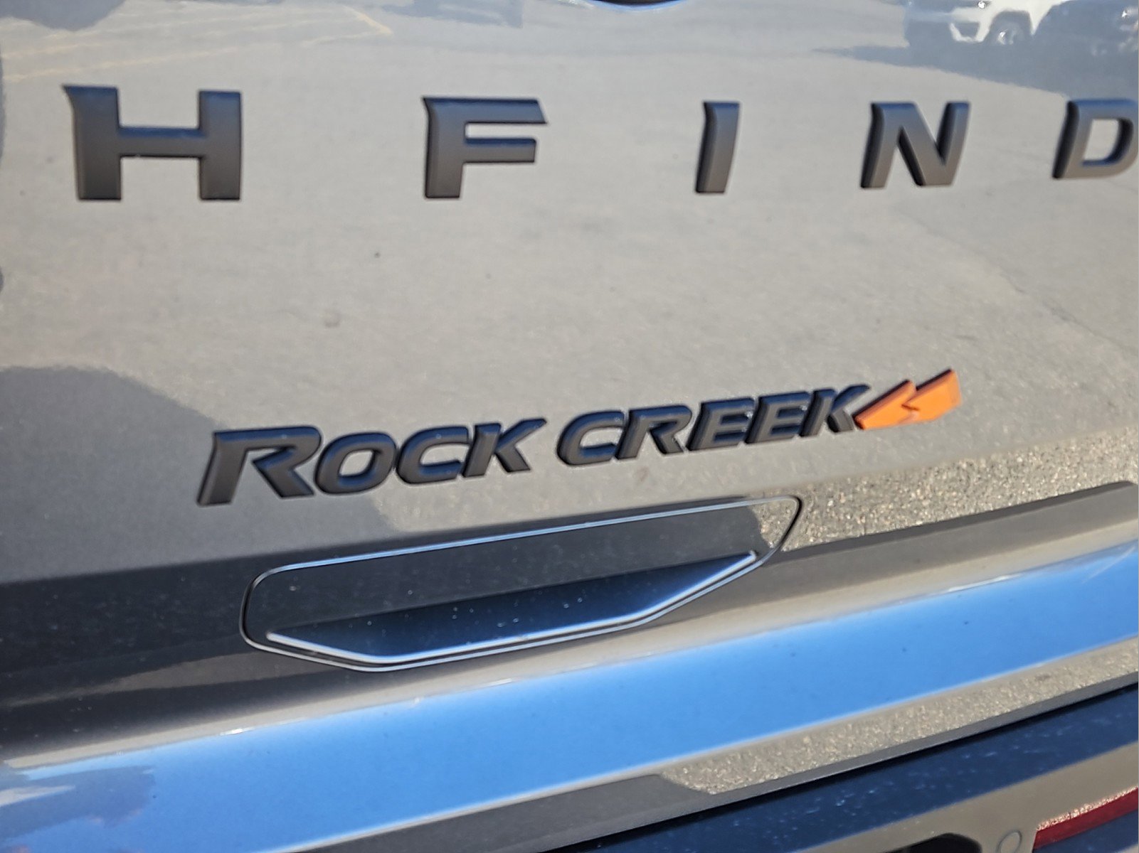 2025 Nissan Pathfinder Rock Creek photo 2