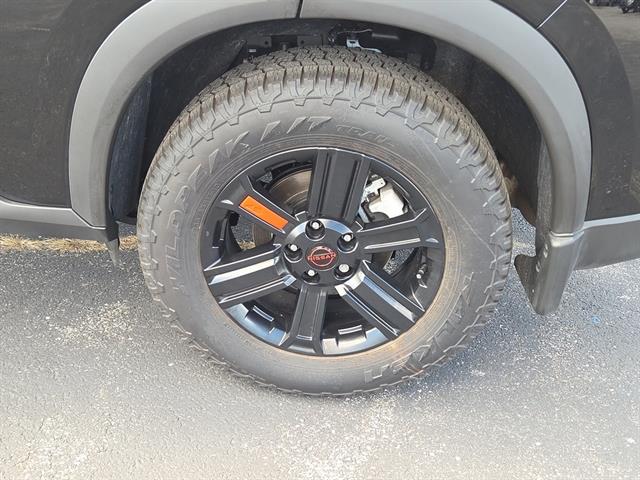2025 Nissan Rogue AWD photo 3