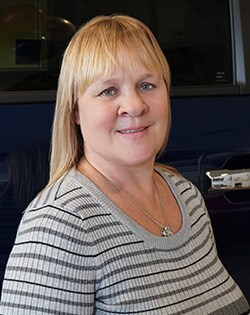 Staff member Christine White from ID_443b3600b15c