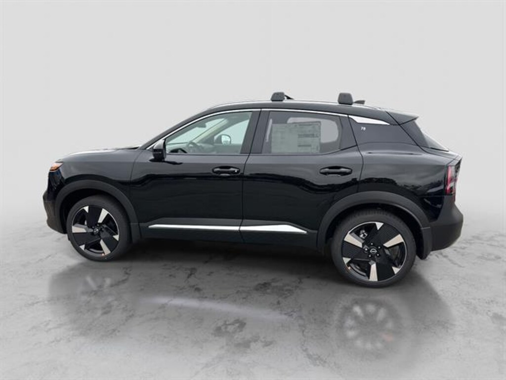 New 2026 Nissan Kicks SR SUV