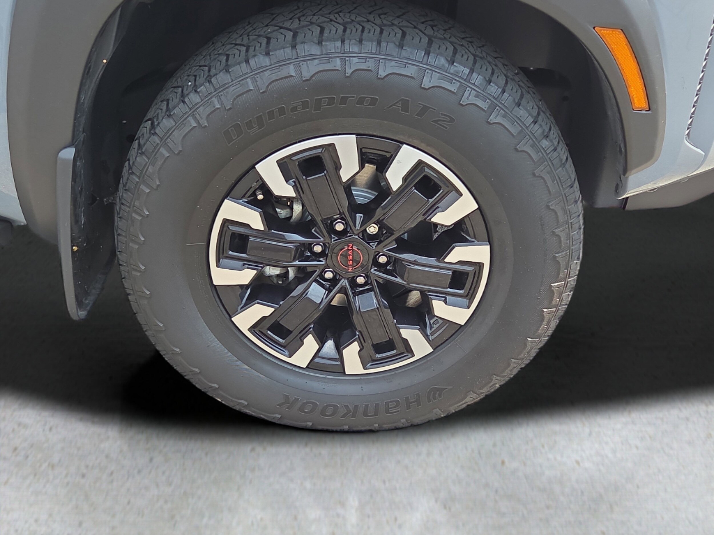 2022 Nissan Frontier Crew Cab PRO-4X photo 4