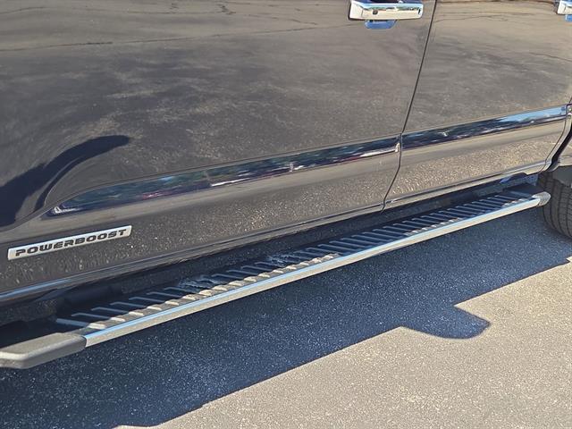 2021 Ford F-150 XLT photo 3