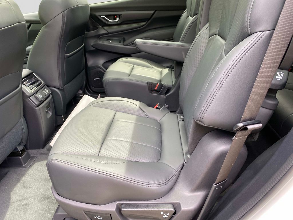 2026 Subaru Ascent Onyx Edition-Touring - Photo 6