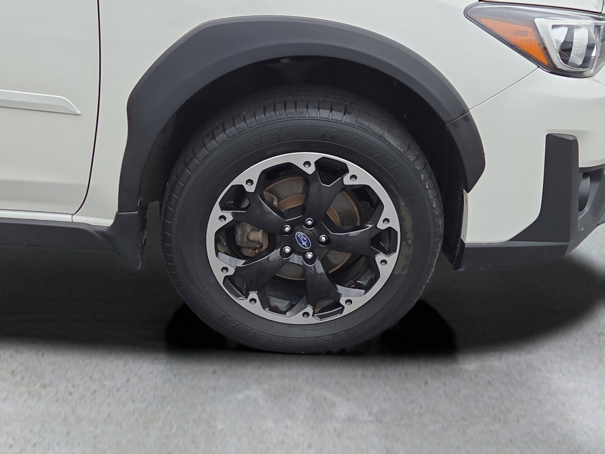 2023 Subaru Crosstrek Premium photo 2