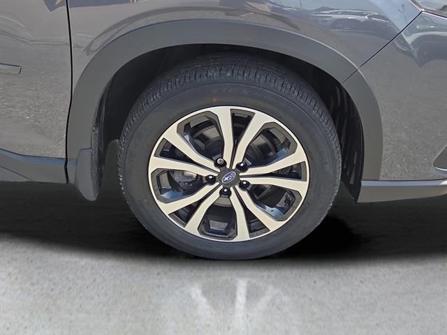 2022 Subaru Forester Limited photo 4