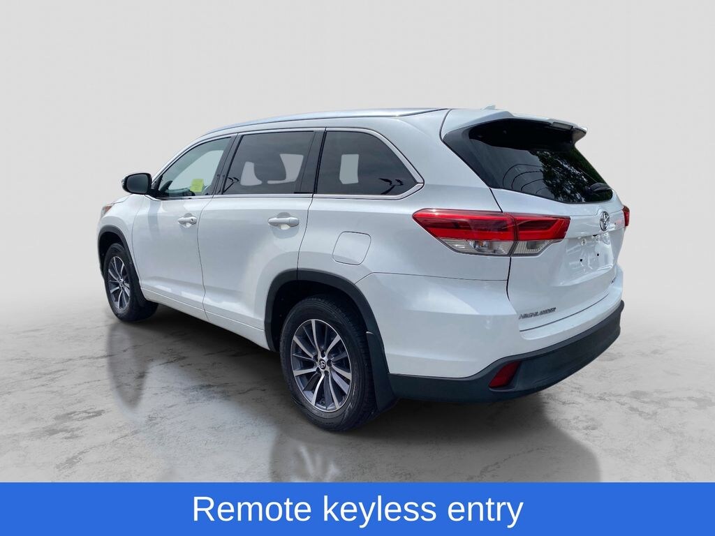 Used 2017 Toyota Highlander XLE SUV