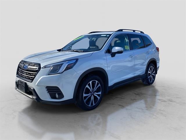 2023 Subaru Forester Limited's photo