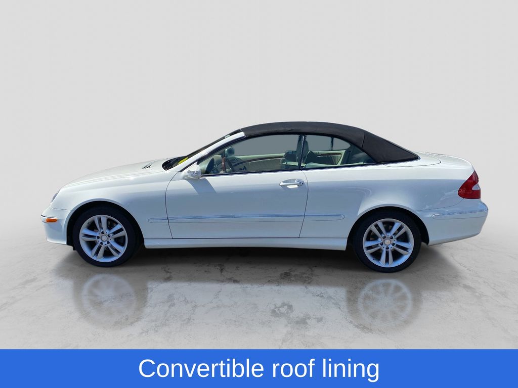 Used 2008 Mercedes-Benz CLK-Class CLK350 with VIN WDBTK56FX8T089102 for sale in Somerset, MA