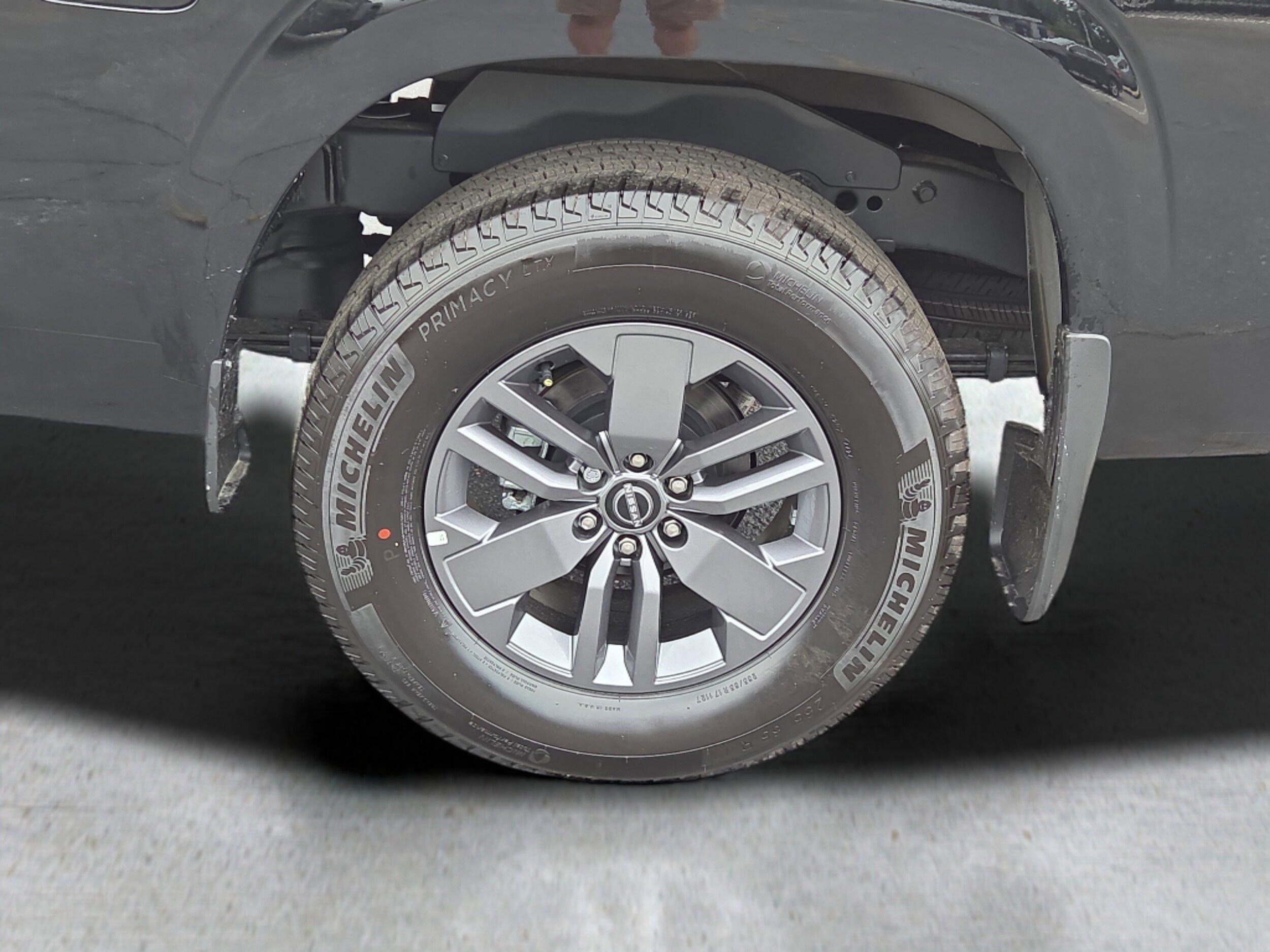 2025 Nissan Frontier King Cab SV photo 3