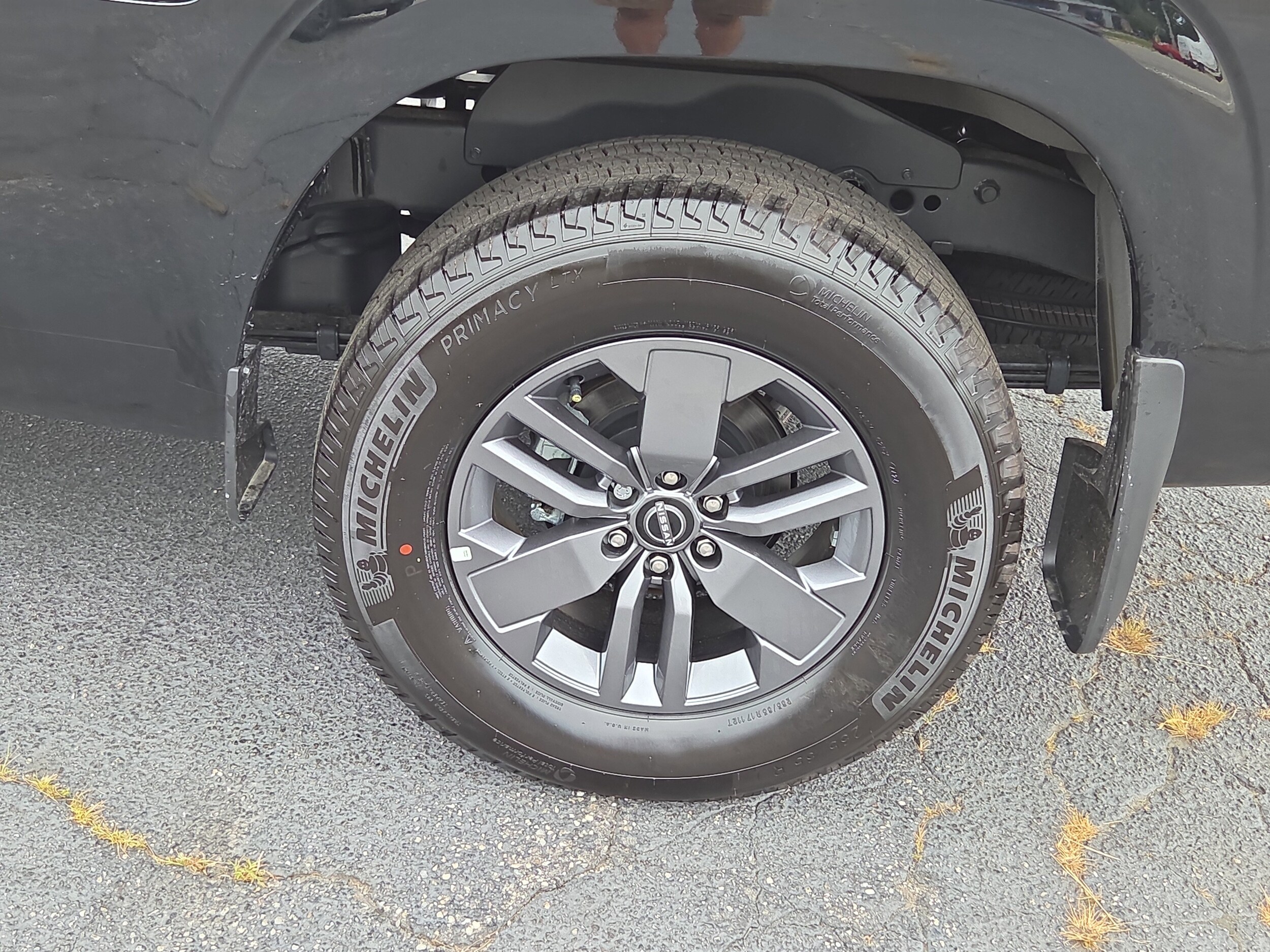 2025 Nissan Frontier King Cab SV photo 3