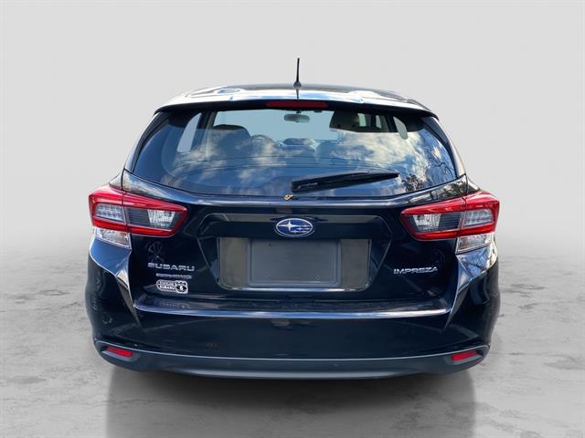 2023 Subaru Impreza Base photo 3