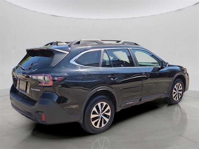 2022 Subaru Outback Premium photo 3