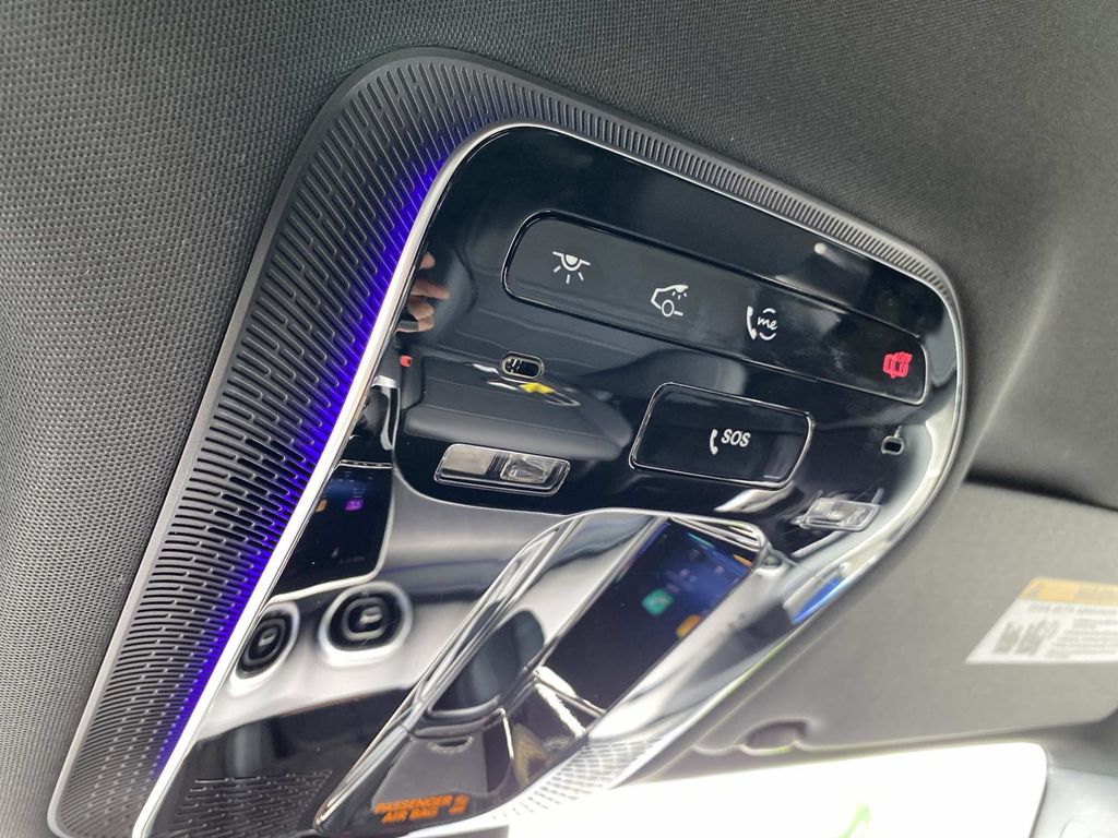2025 Mercedes-Benz GLC Base - Photo 32