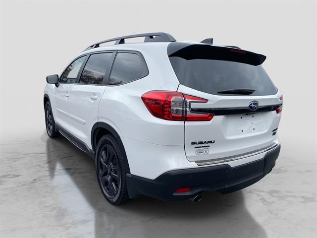 2023 Subaru Ascent Onyx Edition photo 3