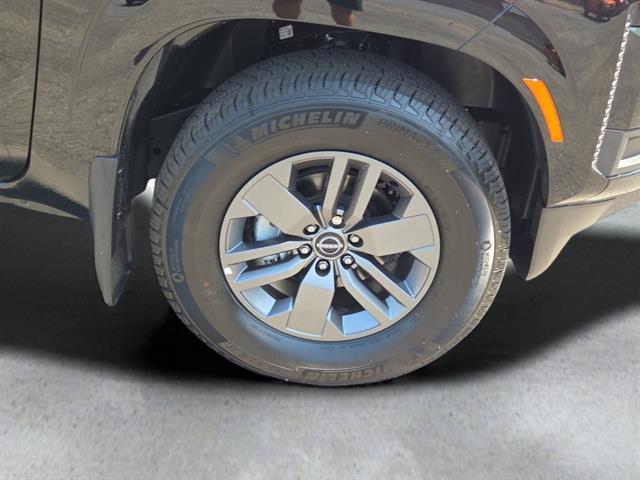 2025 Nissan Frontier King Cab SV photo 4