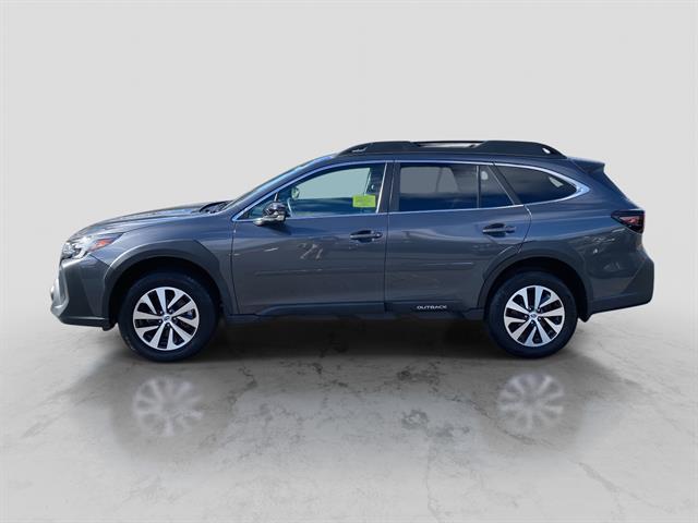 2023 Subaru Outback Premium photo 2