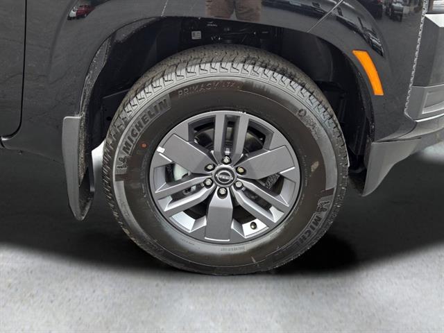 2025 Nissan Frontier King Cab SV photo 4