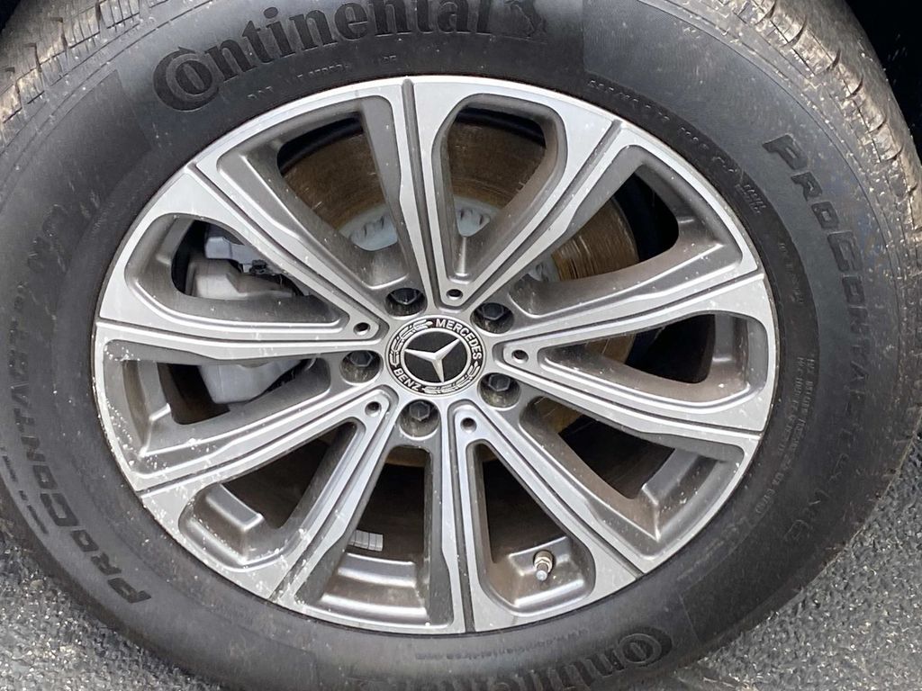 2025 Mercedes-Benz GLC Base - Photo 28