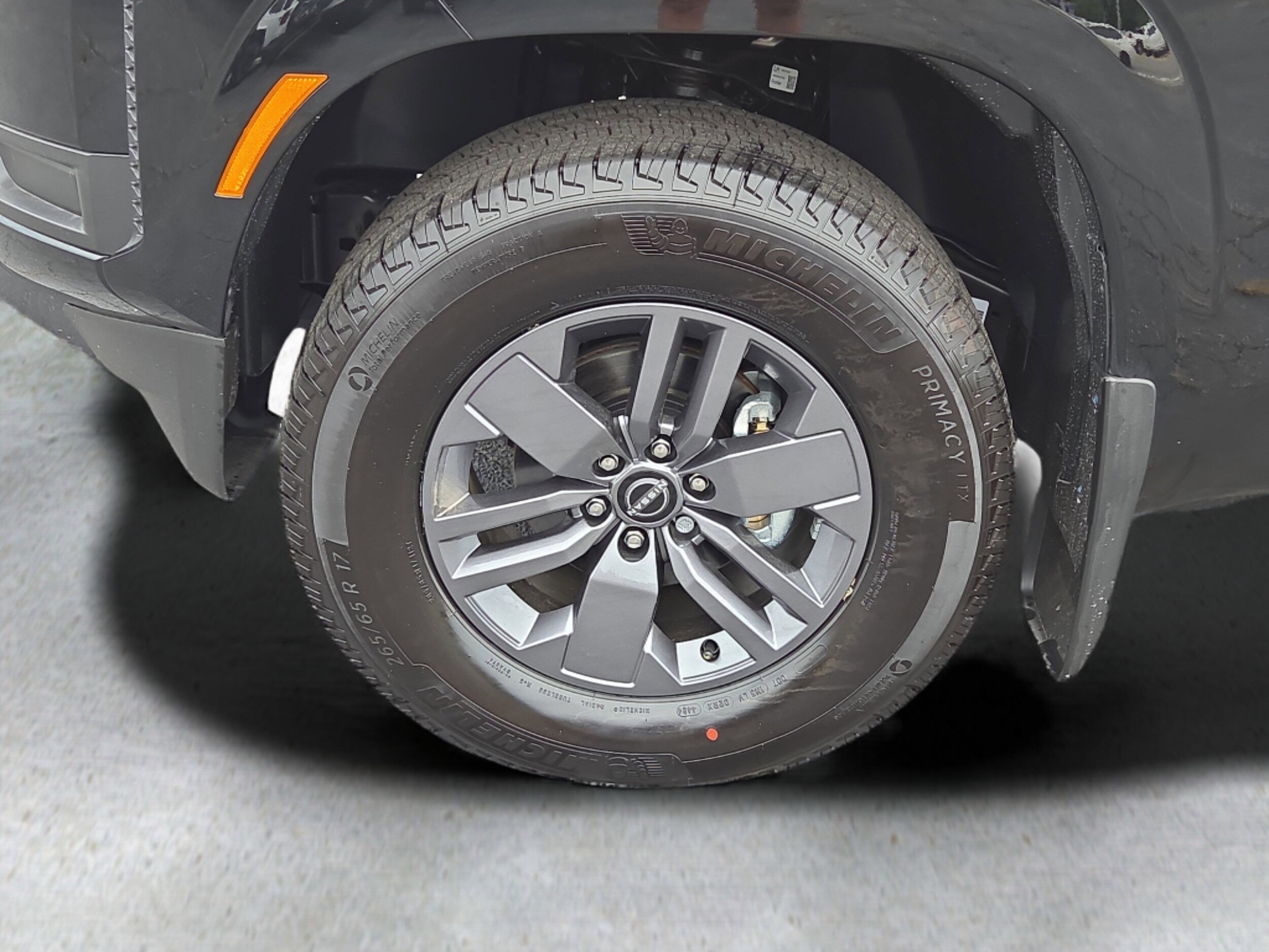 2025 Nissan Frontier King Cab SV photo 2