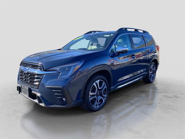2023 Subaru Ascent Limited's photo