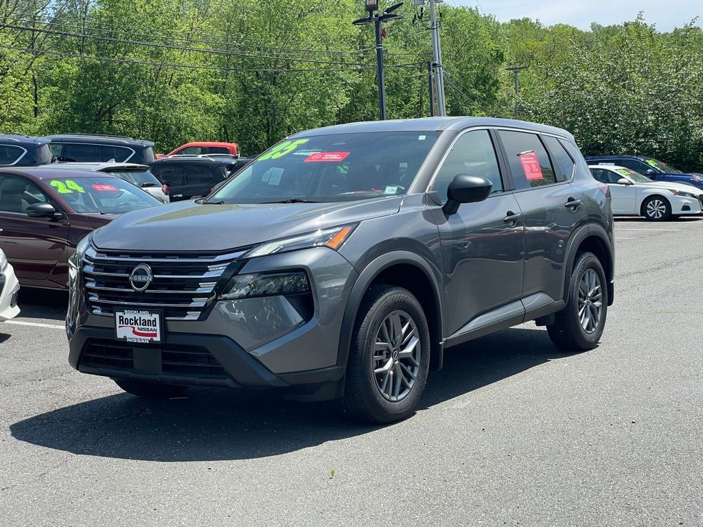 Used 2025 Nissan Rogue S SUV