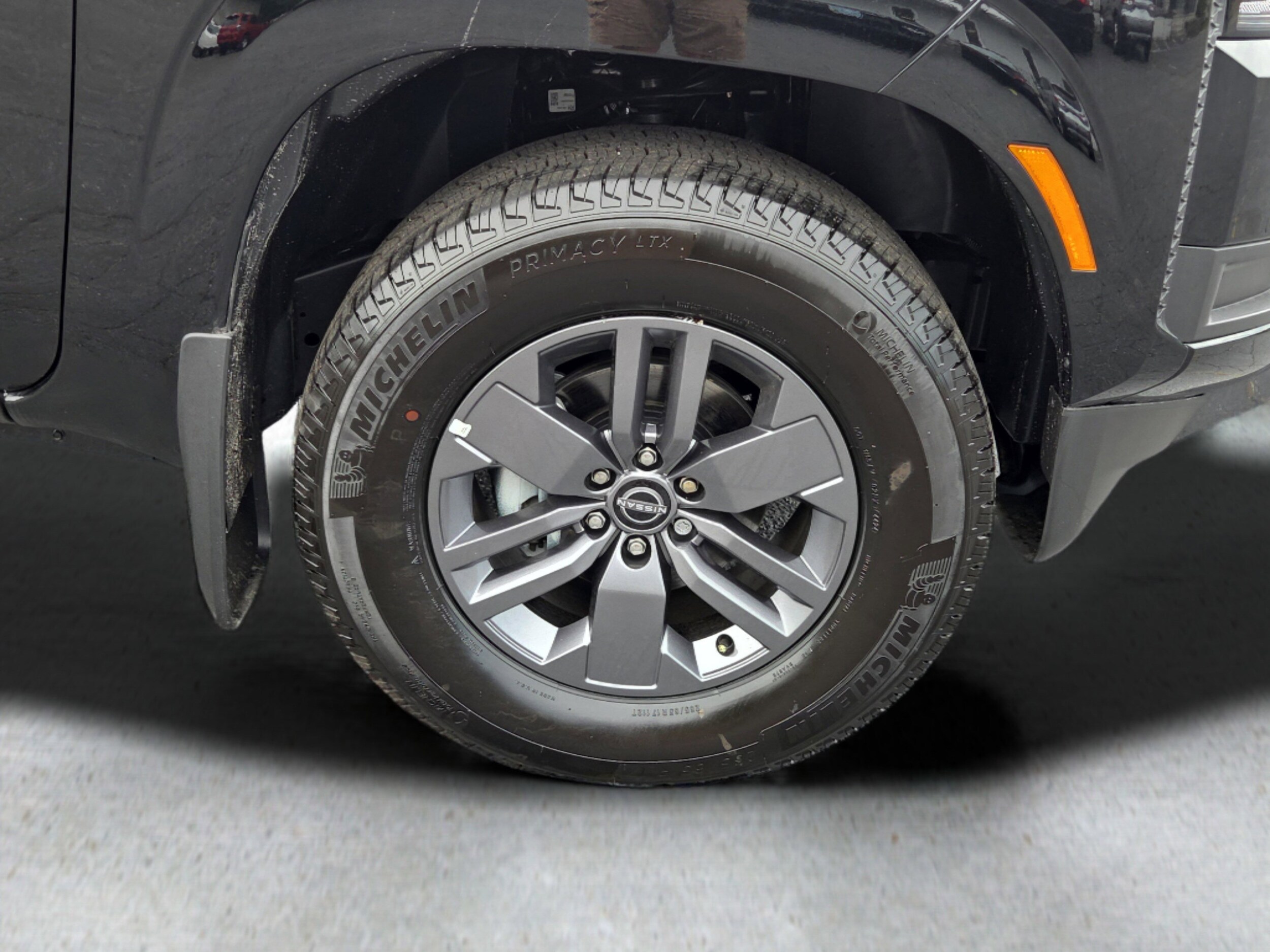 2025 Nissan Frontier King Cab SV photo 4